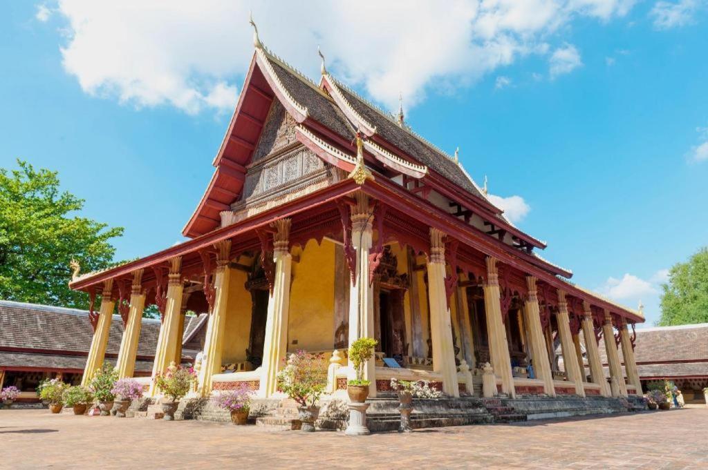 Mekong Sunshine Hotel Vientiane Exterior foto